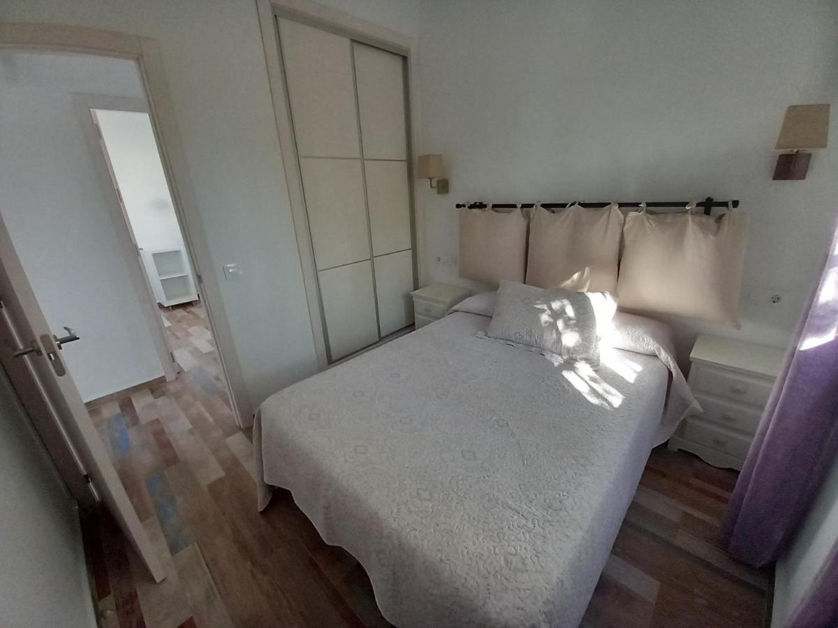 Apartamentos Cala Isabel Саора Екстер'єр фото