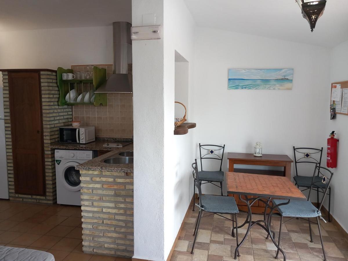 Apartamentos Cala Isabel Саора Екстер'єр фото